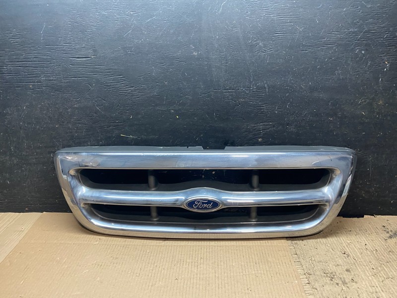 1998 to 2000 Ford Ranger Front Upper Grill Grille Oem W5972 DG