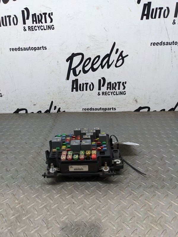 Fuse Box Engine Fits 03-07 HUMMER H2 1177544