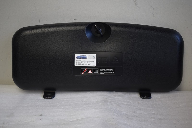 2011-2013 BMW 528I EMERGENCY ROAD SIDE KIT LID FACTORY OEM