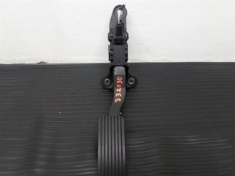 16-20 Hyundai Elantra Accelerator Pedal Assembly OEM 32700-F2100