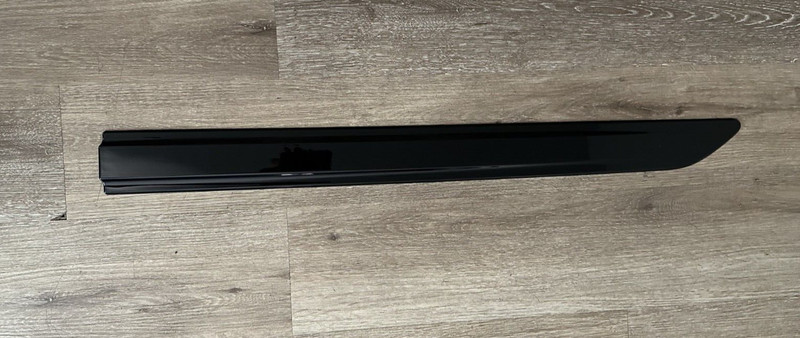 2023-25 HONDA PILOT FRONT RH DOOR MOULDINGOEM PART # 08P05-T90-100-01