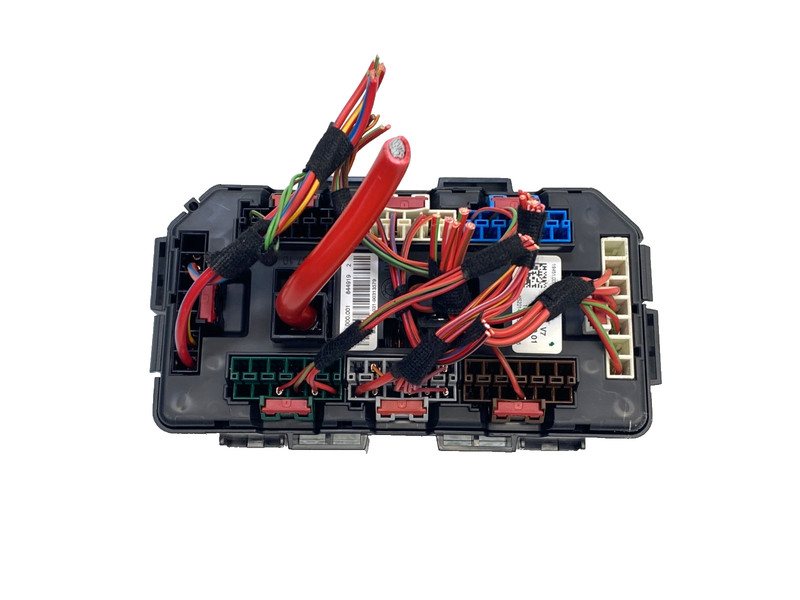 15 16 BMW M4 F82 FRONT POWER DISTRIBUTION FUSE BOX MODULE UNIT OEM #A0.54