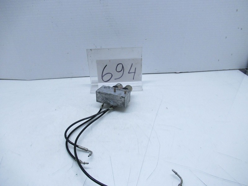 90-93 MERCEDES-BENZ SL500 CONVERTIBLE RIGHT SIDE TOP HYDRAULIC VALVE OEM