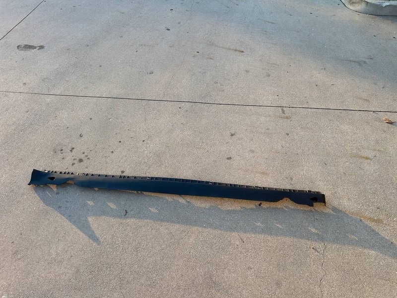 ✅ 2025-2026 Tesla Model Y Juniper Right Rocker Panel 1932565-00-B OEM