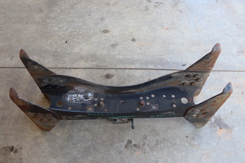 2013 VOLVO VNL D13 FRONT CROSSMEMBER SUBFRAME 20497944 OEM