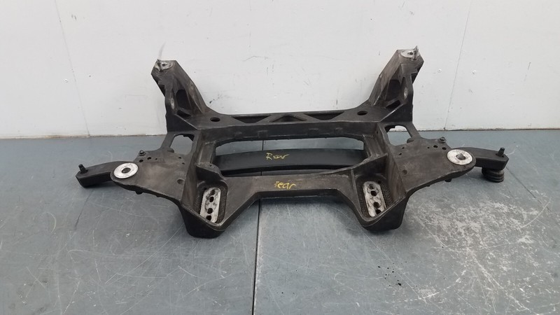 2011 Chevy Corvette Grand Sport Rear Sub Frame Cradle #1098 Q5