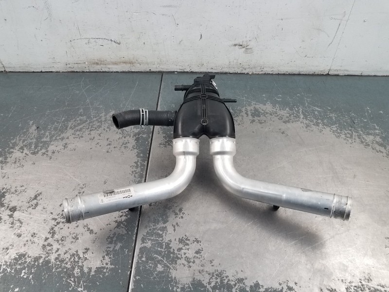 2016 Porsche 911 Turbo S 991 Intake Y Pressure Pipe #6242 LL7