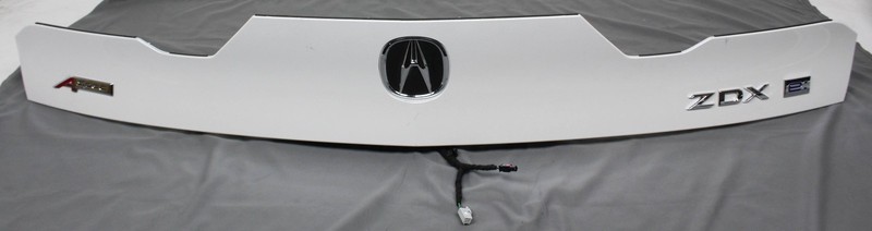 OEM Tail Finish Panel For Acura ZDX A-Spec, Snowfall (NH883P) 85075433