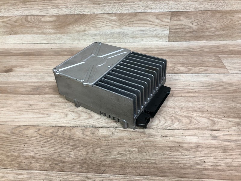 MERCEDES BENZ OEM GL450 ML350 R350 AMP RADIO HARMAN BECKER AUDIO SOUND AMPLIFIER