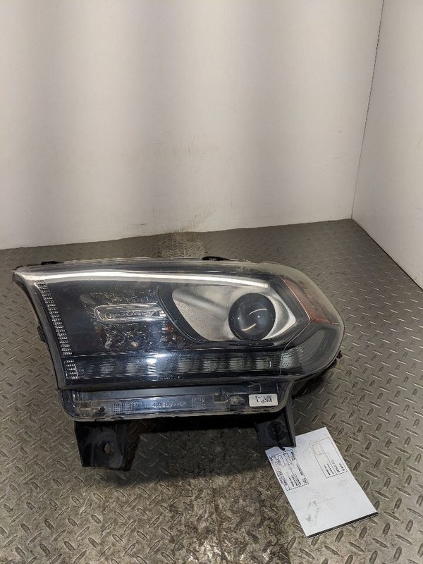 Driver Headlight With LED Daytime Running Lamps Xenon Fits 14-18 DURANGO 1190916
