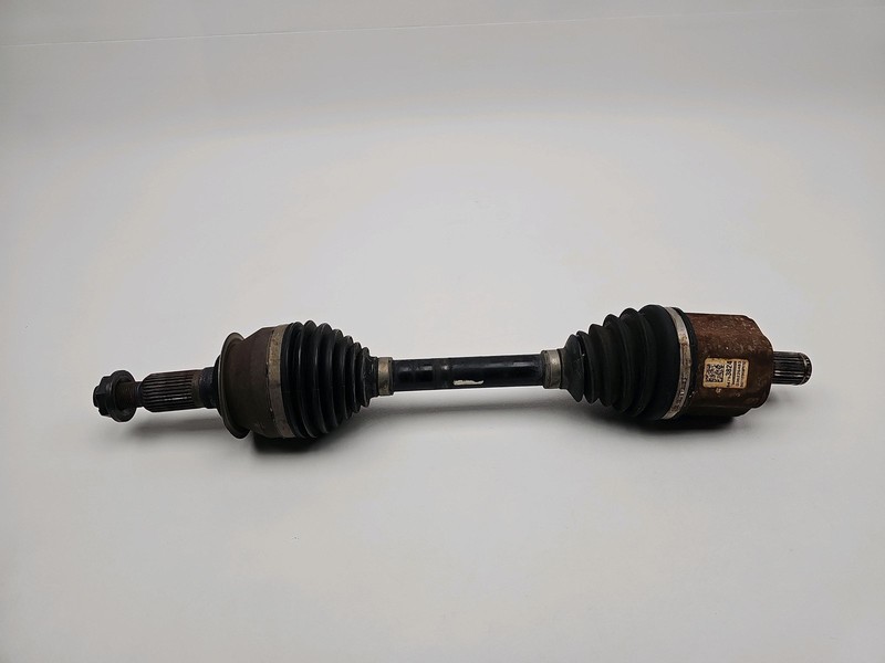 19-21 Chevrolet Silverado 1500 Crew Right or Left Front Axle Shaft OEM 84793824