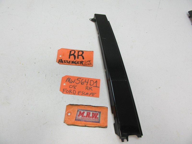 MOLDING DOOR GLASS WINDOW DOOR PANEL PASSENGER SIDE REAR BACK fit ESCAPE MARINER