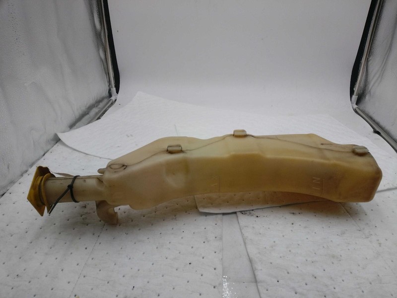 Used Engine Coolant Reservoir fits: 2008 Chrysler Town & countryGrade A