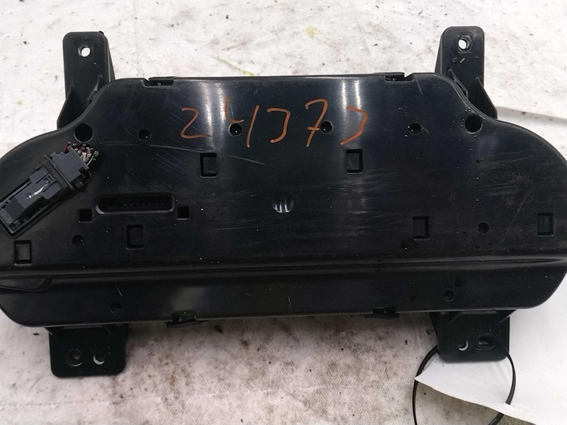 2014 Chevrolet Silverado 1500 Speedometer Gauge Red OEM 88000 Miles NJ25-24373