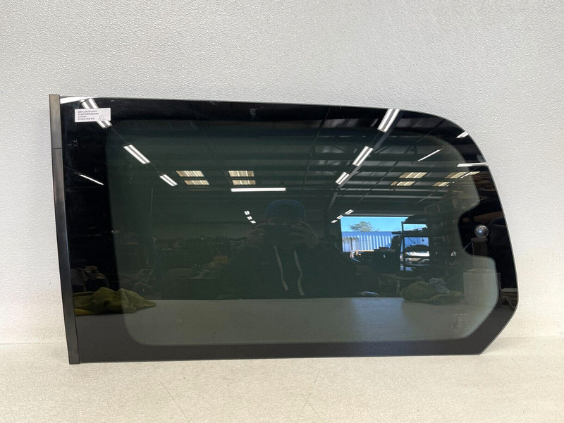 ⭐2004-2007 LEXUS LX470 REAR LEFT DRIVERS DOOR QUARTER WINDOW GLASS OEM LOT2581