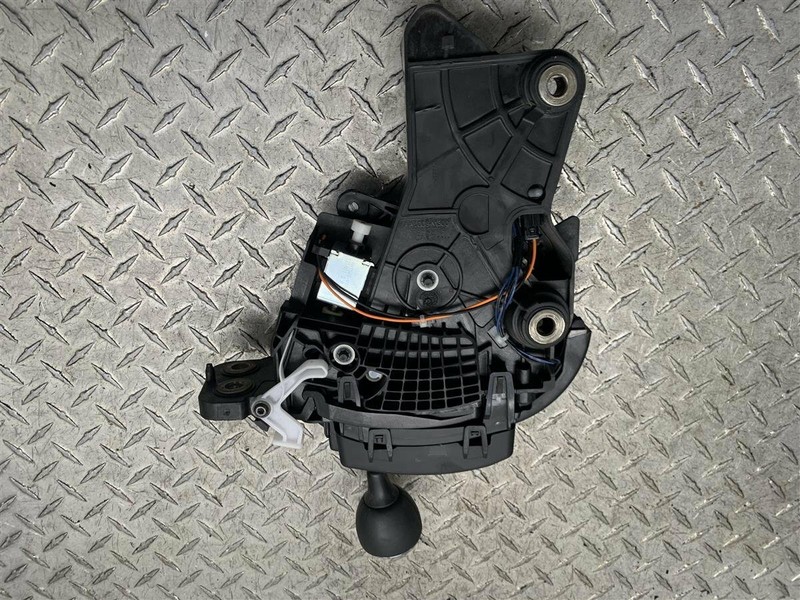 13-14 DODGE GRAND CARAVAN TOWN AND COUNTRY DASH SHIFTER OEM