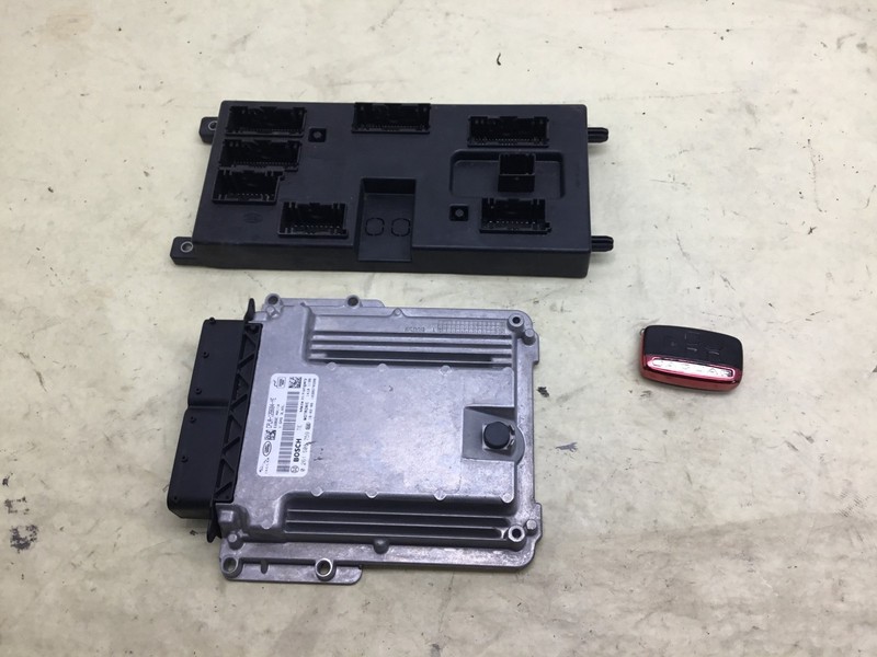 Jaguar XF 3.0L Engine Fuse Ignition Body Control Module Key Set 16 17 |:Y