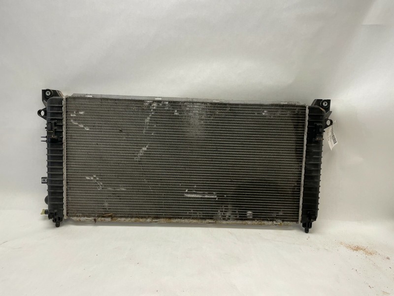 2014-2015 CHEVY SILVERADO 1500 RADIATOR 5.3L MYC OPT W/O TOW PACKAGE OEM