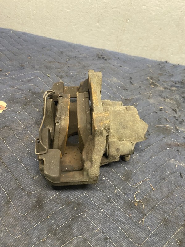 2000 Volkswagen Golf 2 Door VR6 Right Front Caliper OEM