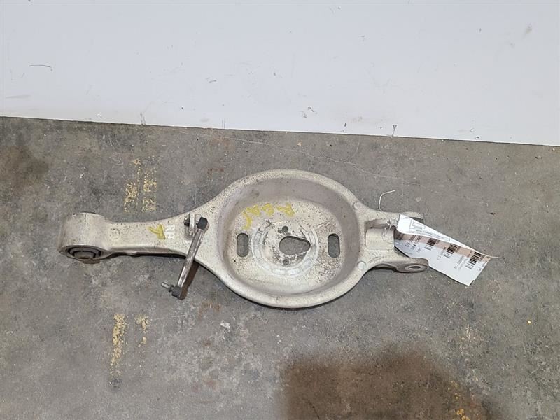 Passenger Right Lower Control Arm Rear Coil Seat Fits 14-16 EQUUS 568878