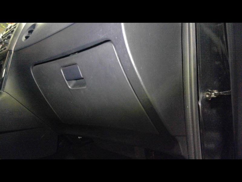 2003 VIBE Glove Box 1456824