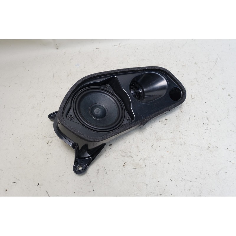 Damaged 19-25 BMW G07 X7 Factory Left Rear Harman/Kardon D- Pillar Speaker OEM