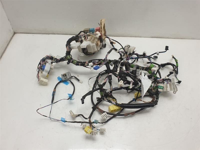 07 08 09 10 11 TOYOTA YARIS 1.5L MT 2WD DASH WIRE HARNESS82141-5CG40