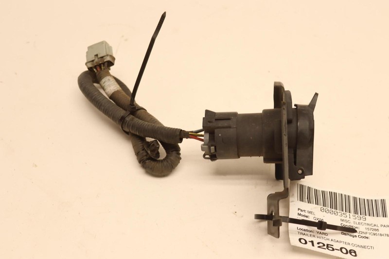 2011-2013 INFINITI QX56 QX80 TOW TOWING TRAILER HITCH BAR CONNECTOR PLUG OEM