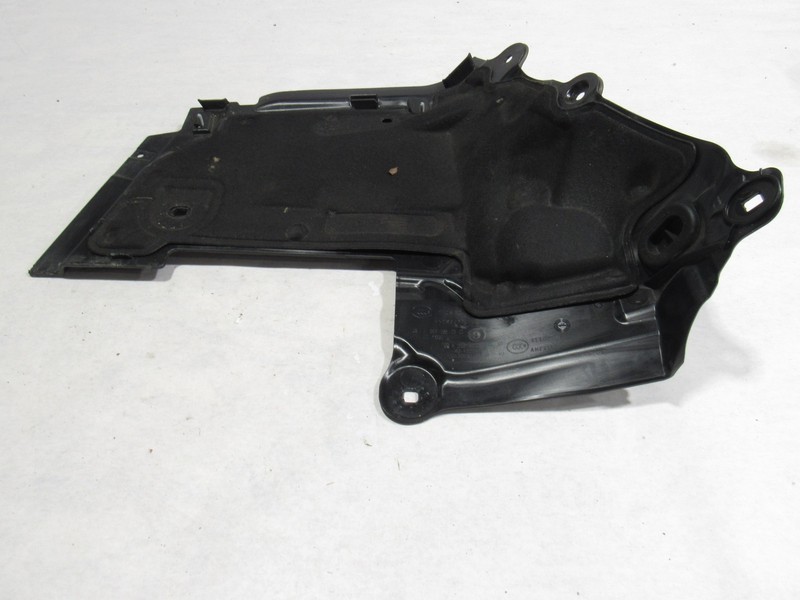 18-20 Mercedes E63 S W213 2018 Right Engine Bay Insulator Partition Cover >:Y
