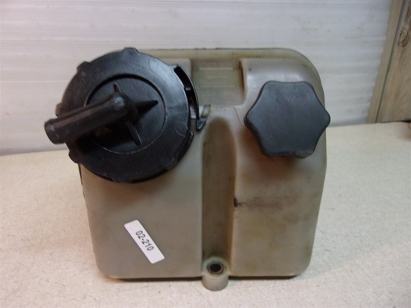 Freightliner A14-14796-001 Cascadia Power Steering Reservoir*FREE SHIPPING*