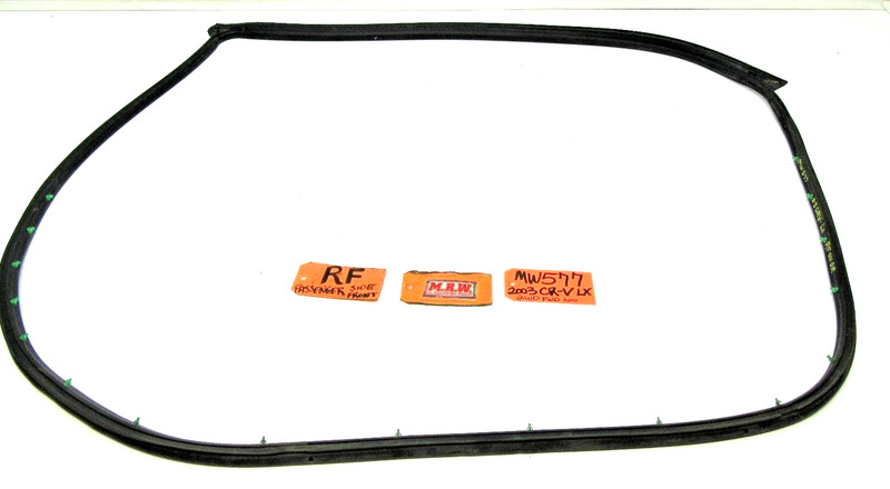 DOOR PANEL RUBBER SEAL CLIP RIGHT FRONT Passenger SIDE RF for HONDA CR-V 02-06