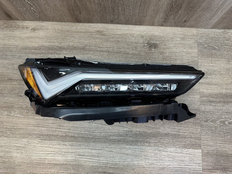 2024-25 ACURA ZDX RH HEADLIGHT ASSY OEM