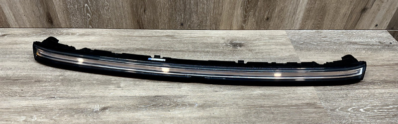2024 VW ATLAS / ATLAS CROSSPORT LIGHT BAR ASSY OEM PART# 3CN.941.653.B