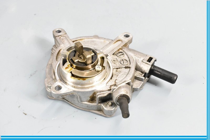 06-11 Mercedes R171 E350 SLK300 Engine Motor Brake Vacuum Pump 2722300565 OEM