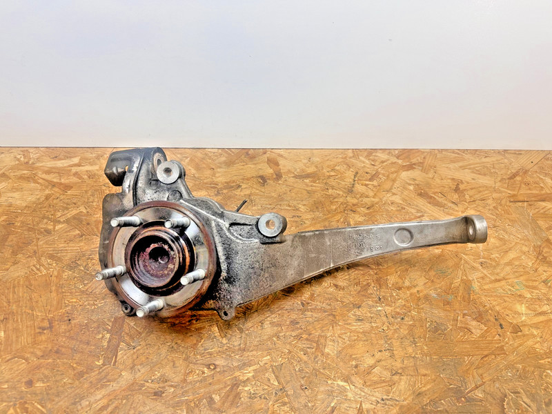 09-15 Jaguar X250 XF XK RWD Front Right Passenger Side Spindle Knuckle W/Hub OEM