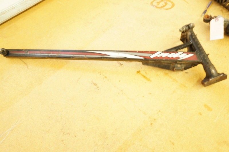 Polaris Indy Trail Supersport 550 Right hand trailing arm GEN II 1822507-067