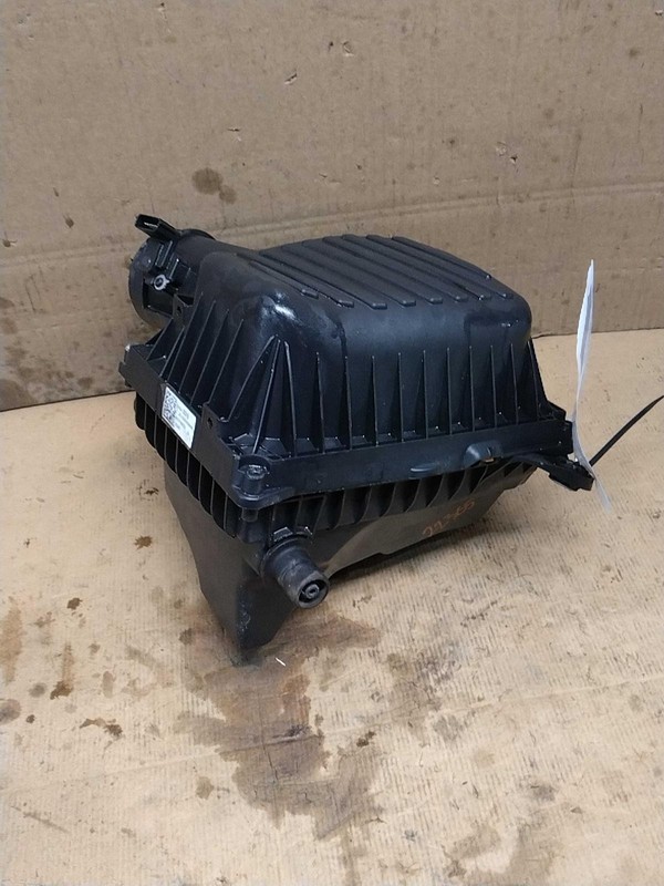 2020 Chevrolet Equinox Air Cleaner Assembly OEM 1.5L Used 67K Miles Grey