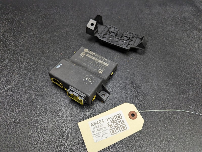 Gateway Control Module 2018 Audi Q3 8U0907468AS 2017