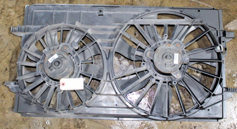 2004-12 Chevrolet Malibu 2.4L Radiator Cooling Fan Motor Assembly 15788745 OEM