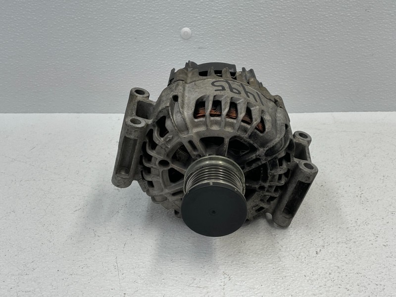12 13 14 15 Mercedes SLK250 Engine Alternator Generator 1.8L 1495 OEM
