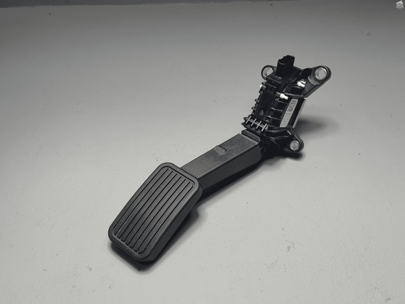 2017 - 2024 HONDA CR-V GAS PEDAL ACCELERATOR THROTTLE SENSOR OEM