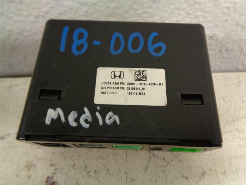 16 17 18 Honda Pilot Media Hub Control Unit Module 39090-Tg7-A01 Oem