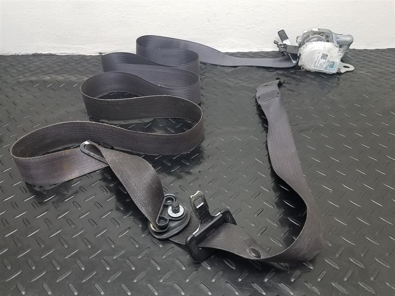 2008 Buick Enclave Front Left Driver Seat Belt Retractor Black OEM 19178499