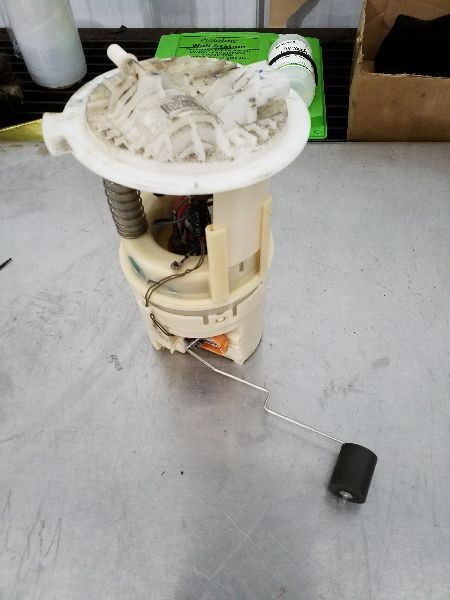 Fuel Pump Assembly Fits 06-10 PT CRUISER 177599