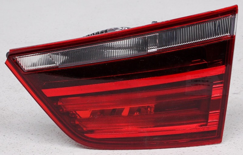 OEM BMW X3 Right Passenger Side LED Tail Lamp 63217217314 Lens Chip