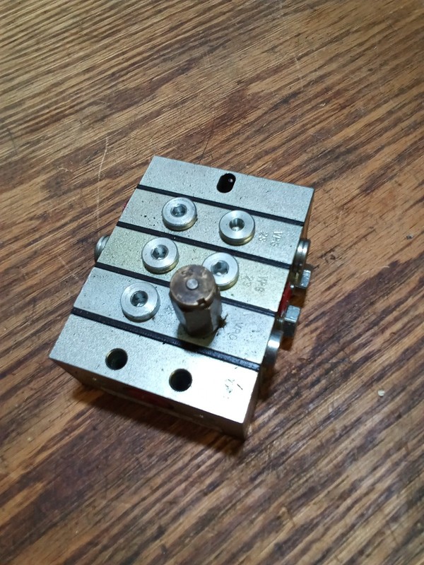SKF VPG-3 041 Progressive Metering Device