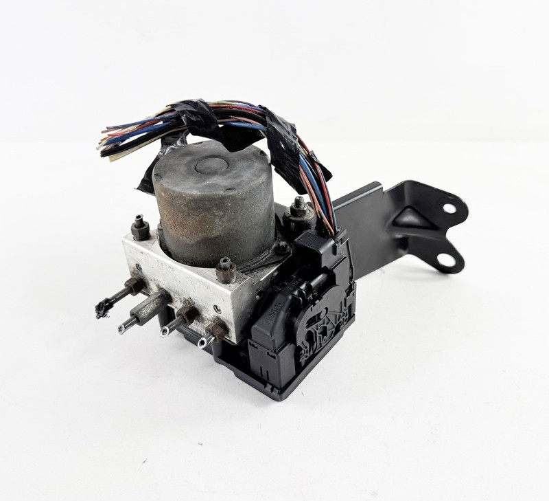 2009 Toyota Camry Sedan (Gas Model ONLY) ABS Anti-Lock Brake Pump Assembly OEM