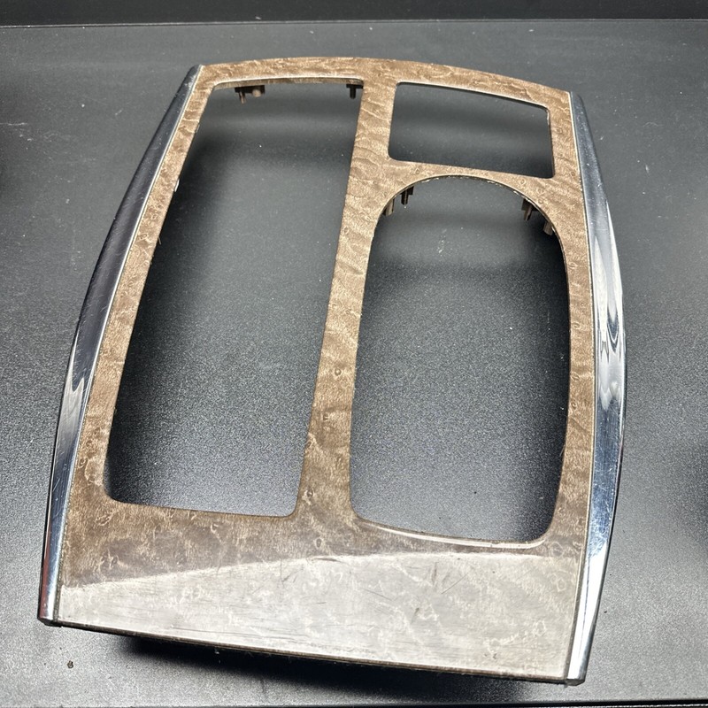 ⭐ 2011-2017 INFINITI QX56 QX80 FRONT CONSOLE SHIFTER BEZEL PANEL OEM