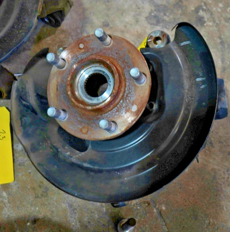 2020-2025 NISSAN SENTRA 2.0L Driver Left Front Spindle/Knuckle 1676491