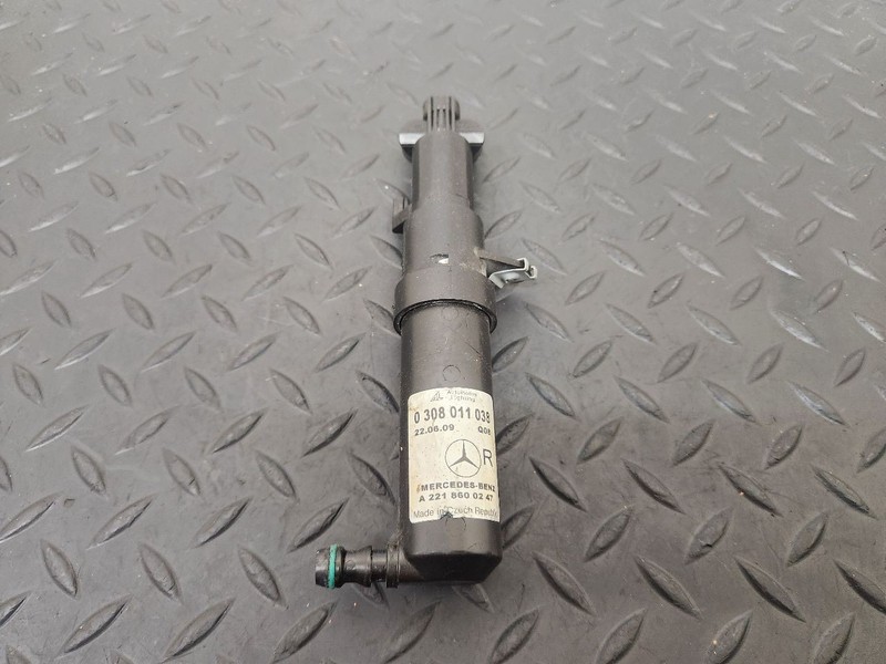 07-13 Mercedes-Benz S-Class Right Headlamp Washer Motor Assembly OEM 2218601447